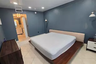 300 Bayview Dr, Sunny Isles Beach, FL 33160 - Photo 30