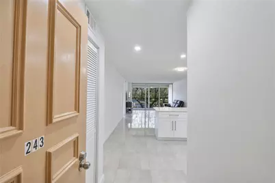 3751 Environ Boulevard #243, Lauderhill, FL 33319 - Photo 4