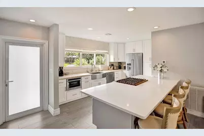 604 NE 25th Avenue, Pompano Beach, FL 33063 - Photo 6