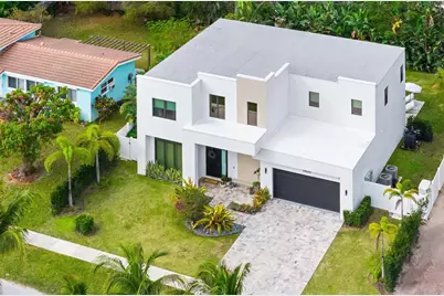 1405 NE 4th Avenue, Boca Raton, FL 33432 - Photo 1