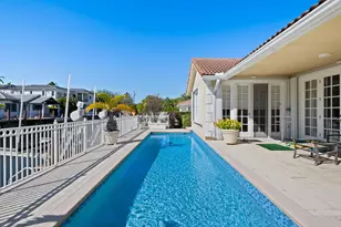 520 Phillips Dr, Boca Raton, FL 33432 - Photo 12