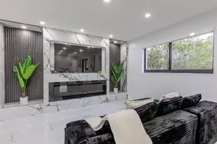 2633 NW Taft St, Hollywood, FL 33020 - Photo 10