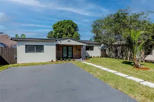2633 NW Taft St, Hollywood, FL 33020 - Photo 2
