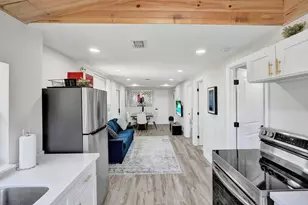 8021 NW 1st Pl, Miami, FL 33150 - Photo 10