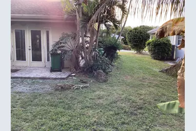 4602 Norfolk Island Pine Drive, Tamarac, FL 33319 - Photo 32