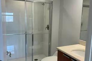 2650 Lake Shore Dr, Riviera Beach, FL 33404 - Photo 12