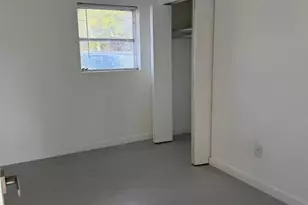 1054-1058 SW 2nd St, Hallandale Beach, FL 33009 - Photo 16