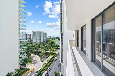 20185 E Country Club Drive #901, Miami, FL 33180 - Photo 40