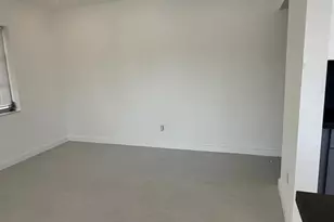 1054-1058 SW 2nd St, Hallandale Beach, FL 33009 - Photo 8