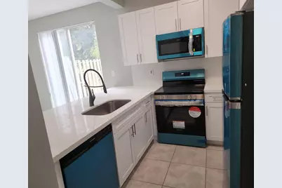 2292 NW 162nd Way, Pembroke Pines, FL 33028 - Photo 4