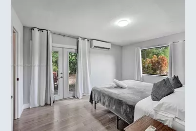 2500 NE 19th Street, Pompano Beach, FL 33062 - Photo 14