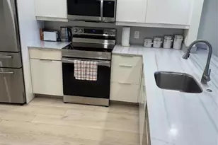 802 Cypress Blvd, Pompano Beach, FL 33069 - Photo 14