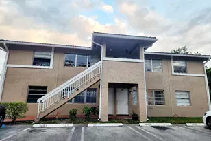 10234 Twin Lakes Dr, Coral Springs, FL 33071 - Photo 1