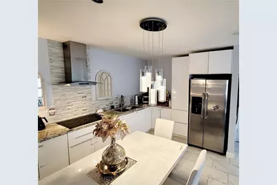 5720 NE 22nd Way #401, Fort Lauderdale, FL 33308 - Photo 8