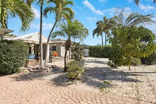 2401 SE 12th St, Pompano Beach, FL 33062 - Photo 10
