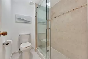 334 Lakeview Dr, Weston, FL 33326 - Photo 24