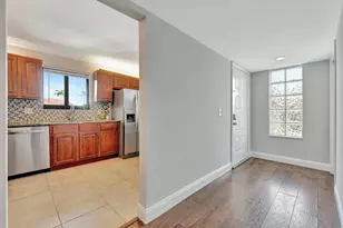 334 Lakeview Dr, Weston, FL 33326 - Photo 16