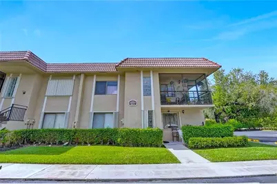 334 Lakeview Drive #204, Weston, FL 33326 - Photo 12