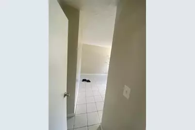 510 NW 13th Street, Fort Lauderdale, FL 33311 - Photo 10