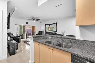 2478 Centergate Dr, Miramar, FL 33025 - Photo 8