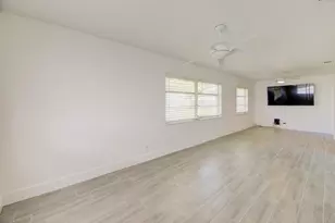 1530 NW 87th Ln, Plantation, FL 33322 - Photo 14