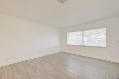 1530 NW 87th Lane, Plantation, FL 33322 - Photo 10