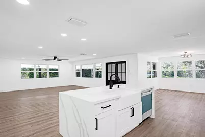 216 Bayberry Drive, Plantation, FL 33317 - Photo 18