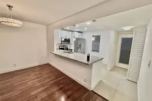 2821 Somerset Dr, Lauderdale Lakes, FL 33311 - Photo 6