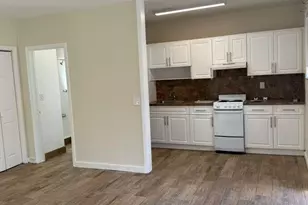 126 SE 10th St, Hallandale Beach, FL 33009 - Photo 6