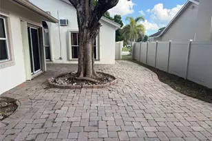 13036 Meadowbreeze Dr, Wellington, FL 33414 - Photo 22