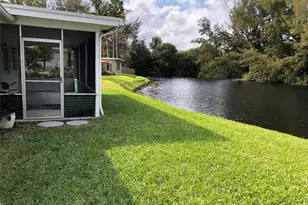 2819 NW 52nd Ct, Tamarac, FL 33309 - Photo 28