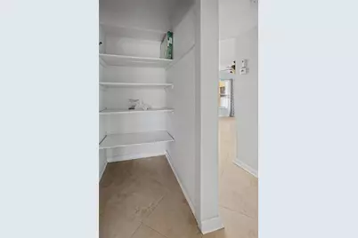 100 SE 6th Avenue #203, Pompano Beach, FL 33060 - Photo 16