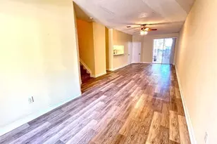 7893 N Southwood Cir, Davie, FL 33328 - Photo 2