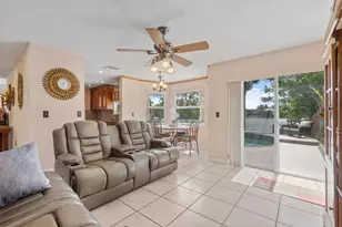 961 SW 98th Ave, Pembroke Pines, FL 33025 - Photo 36