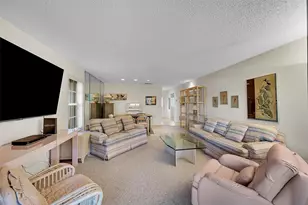 724 Nantucket Cir, Lake Worth, FL 33467 - Photo 8