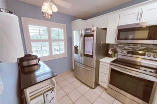 7145 Huntington Ln, Delray Beach, FL 33446 - Photo 2