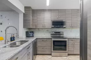 4734 Lucerne Lakes Blvd, Lake Worth, FL 33467 - Photo 10