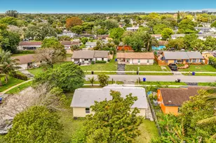 311 SW 79th Terrace, North Lauderdale, FL 33068 - Photo 2