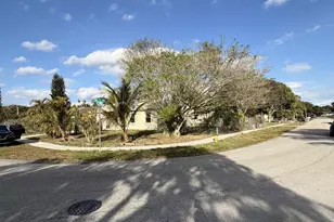 311 SW 79th Terrace, North Lauderdale, FL 33068 - Photo 10