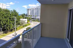 1200 Hibiscus Ave, Pompano Beach, FL 33062 - Photo 6