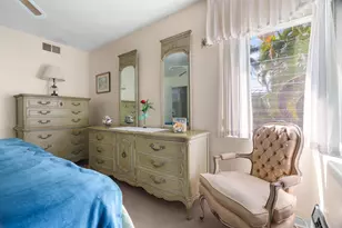 561 Bayshore Dr, Fort Lauderdale, FL 33304 - Photo 42