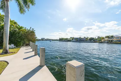 561 Bayshore Drive #7, Fort Lauderdale, FL 33304 - Photo 48