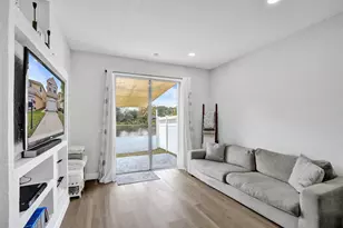 9814 NW 1st Manor, Coral Springs, FL 33071 - Photo 10