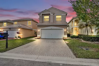 9814 NW 1st Manor, Coral Springs, FL 33071 - Photo 2