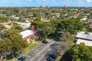 2015 NE 32nd Ct, Pompano Beach, FL 33064 - Photo 32