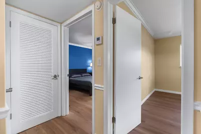 2015 NE 32nd Court #25, Pompano Beach, FL 33064 - Photo 24