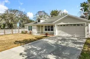 608 Masters Ave, Wildwood, FL 34785 - Photo 6