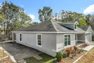 608 Masters Ave, Wildwood, FL 34785 - Photo 22