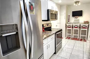 4400 Hillcrest Dr, Hollywood, FL 33021 - Photo 2