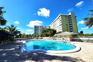 4400 Hillcrest Dr, Hollywood, FL 33021 - Photo 30